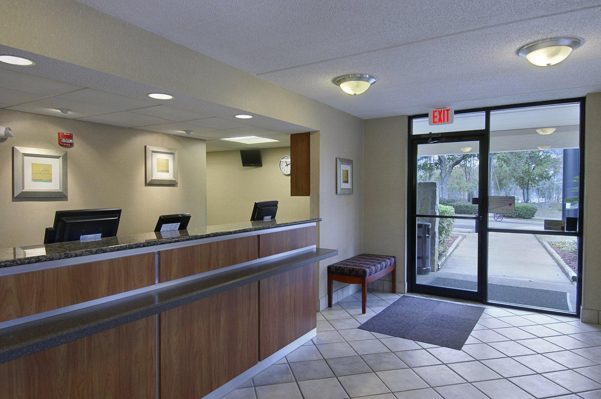 Red Roof Inn Tallahassee - University Exterior foto